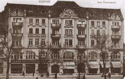 (1919-1939) Dom Przemysłowy przy pl. Wolności. (1919-1939) Dom Przemysłowy przy pl. Wolności.