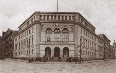 (1919-1939) Starostwo Krajowe u zbiegu ul. Pocztowej i al. Marcinkowskiego. (1919-1939) Starostwo Krajowe u zbiegu ul. Pocztowej i al. Marcinkowskiego.